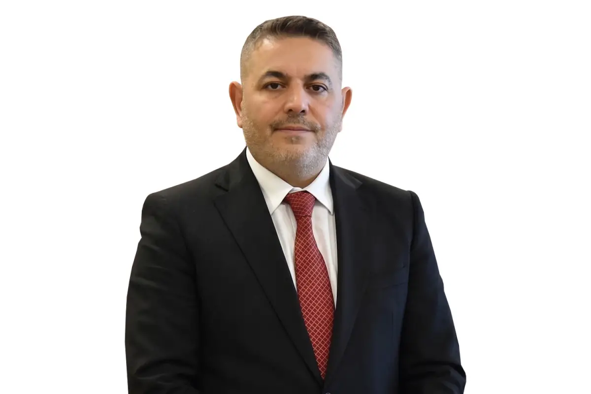 Sadıkoğlu’nun oy pusulası rengi güveni ve birlikteliği simgeleyen; BEYAZ