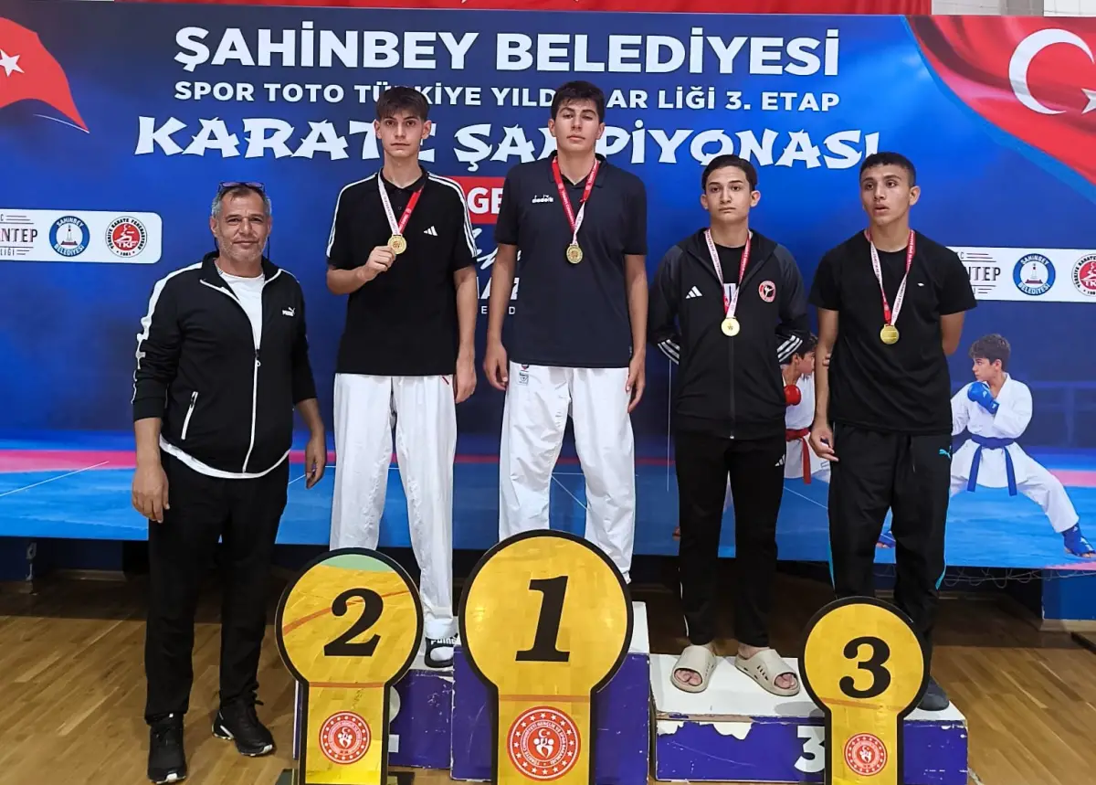 Malatyalı Karateci Mehmet Yusuf Çelik Bölge Şampiyonu Oldu