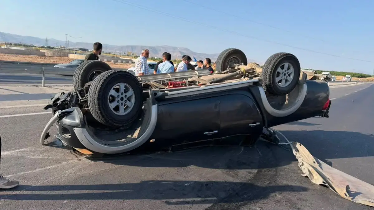 Kuzey Çevre Yolu’nda Otomobil Takla Attı: 2 Yaralı
